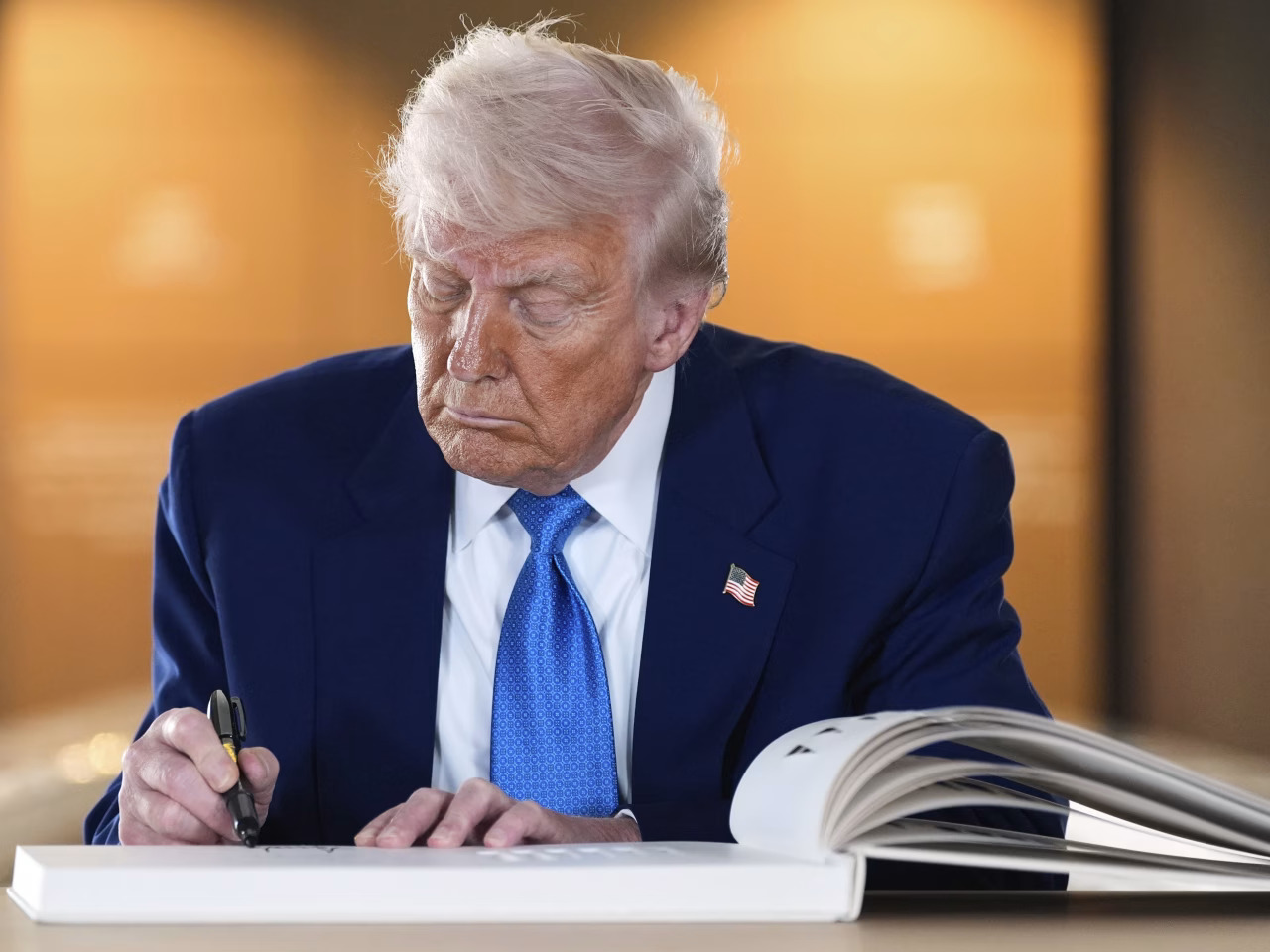 Trump Hosts Exclusive Gala for Memecoin Investors Amid Ethical Backlash